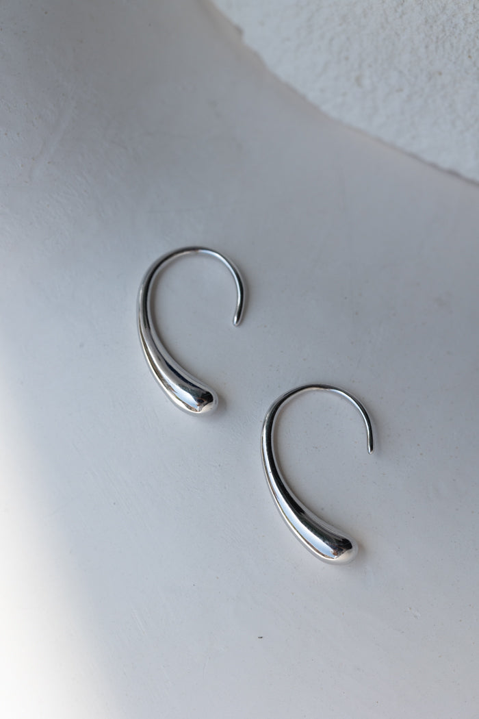 ALLURE DROP EARRINGS WHITE GOLD PLATED