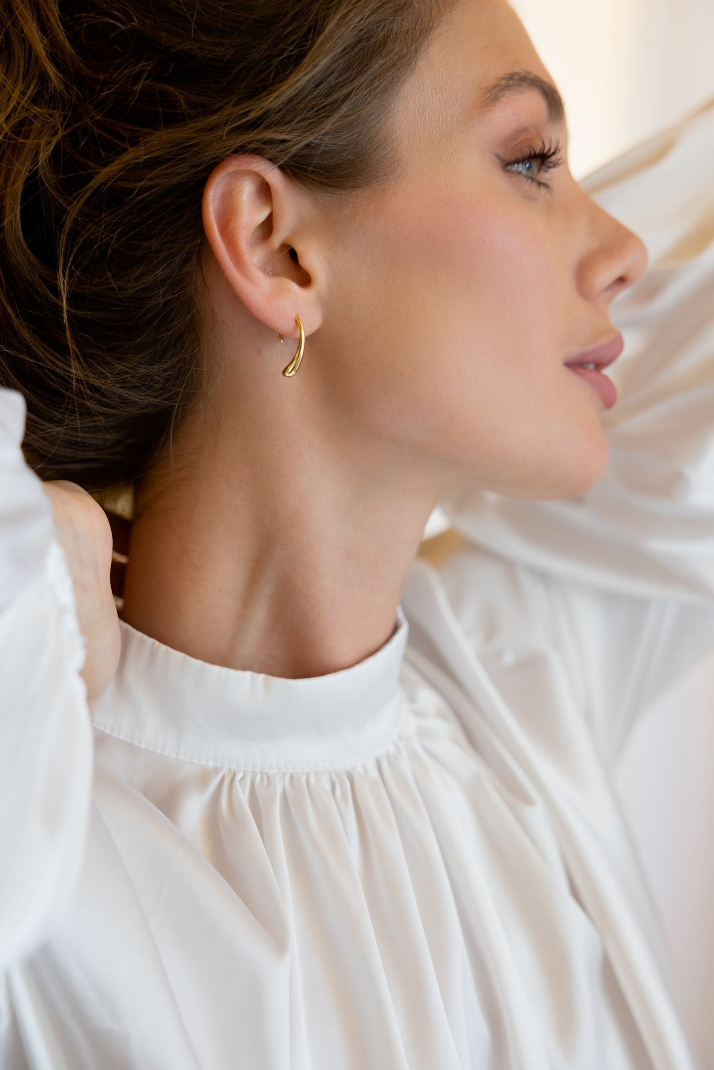 ALLURE DROP EARRINGS WHITE GOLD PLATED